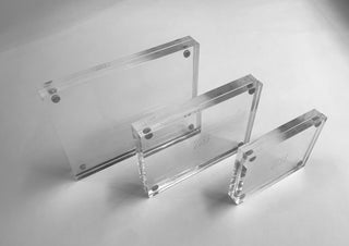 Magnetic photo frames