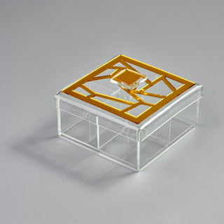 Irregular 4-compartment box