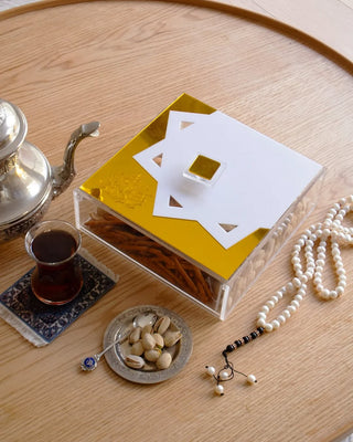 Large star Ramadan Kareem box